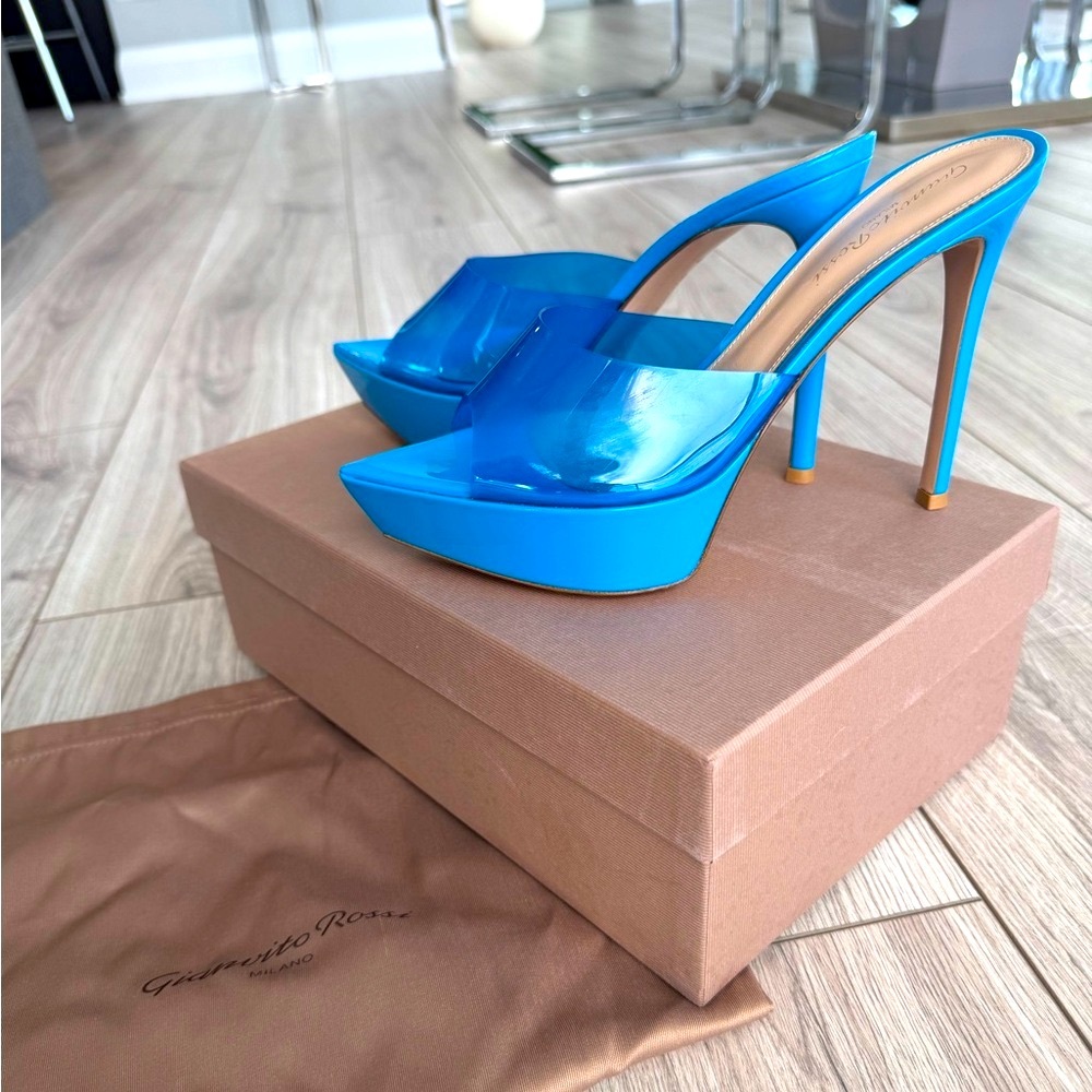GIANVITO ROSSI Betty Glass Turquoise Platform Mules. - Picture 5 of 17